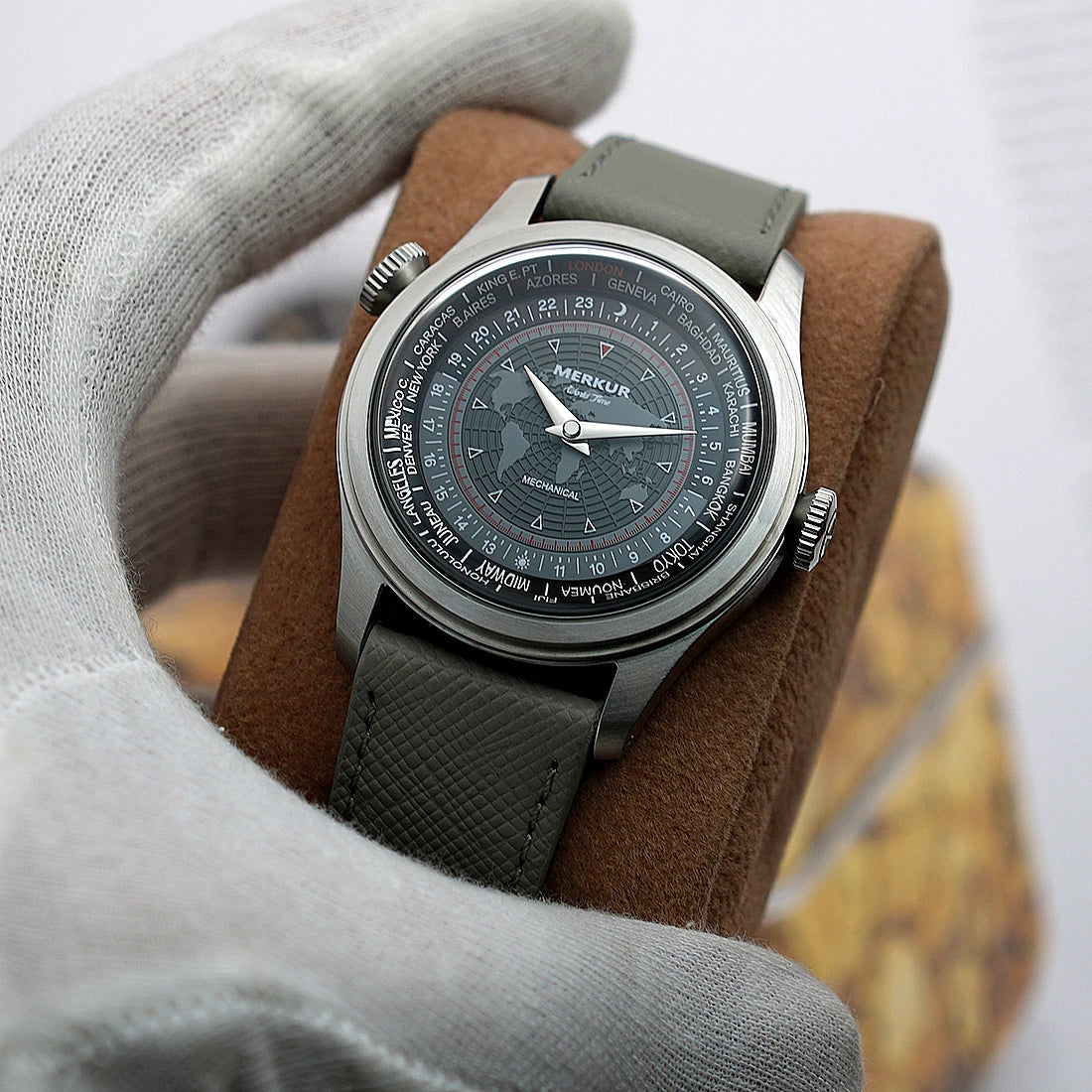 Merkur Calendar Week Watch