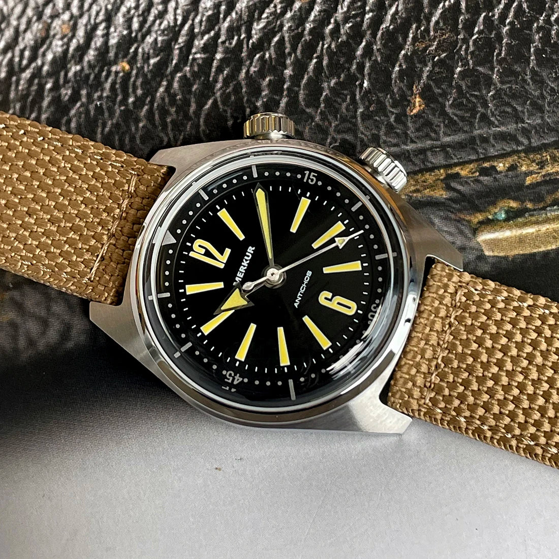 Merkur Calendar Week Watch